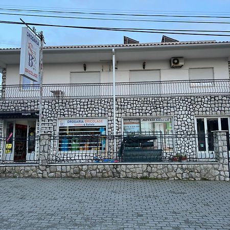 Alojamento Das Laranjeiras Fernao Ferro Exteriör bild